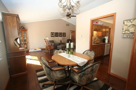 3rd image of 10 Boarman Dr