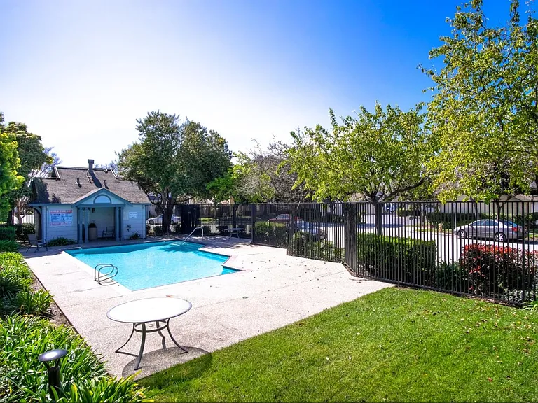 39616 Potrero Dr — Photo 33