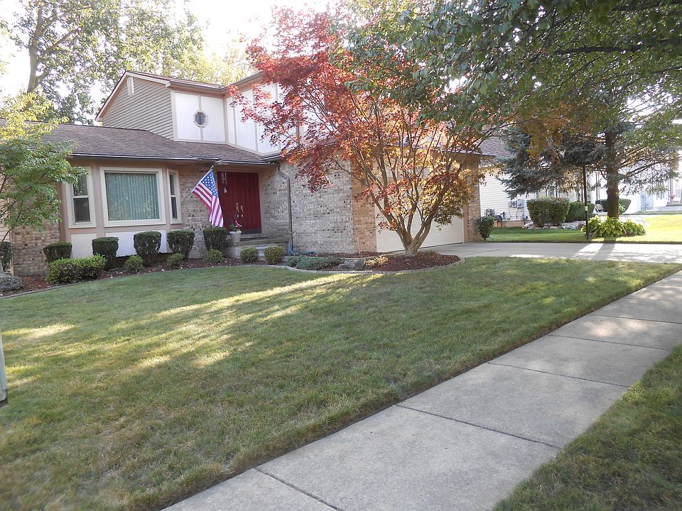 1st image of 8246 Barrington Dr
