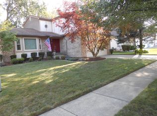 8246 Barrington Dr, Ypsilanti, MI 48198