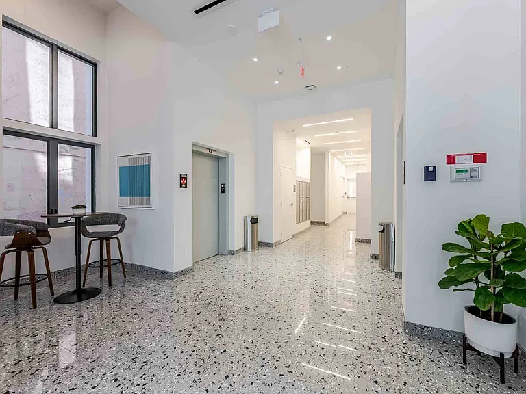The Anamar at Collins Park — Photo 26