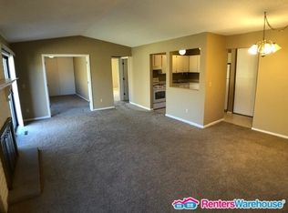 1950 Juneau Ln N, Plymouth, MN 55447