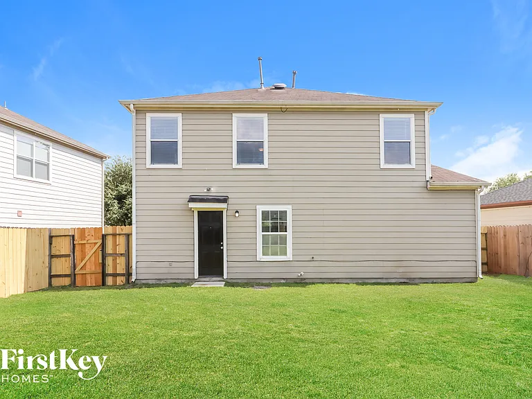 802 Eagles Glide Dr — Photo 14