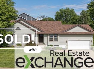 2985 Hartford Dr, Bettendorf, IA 52722