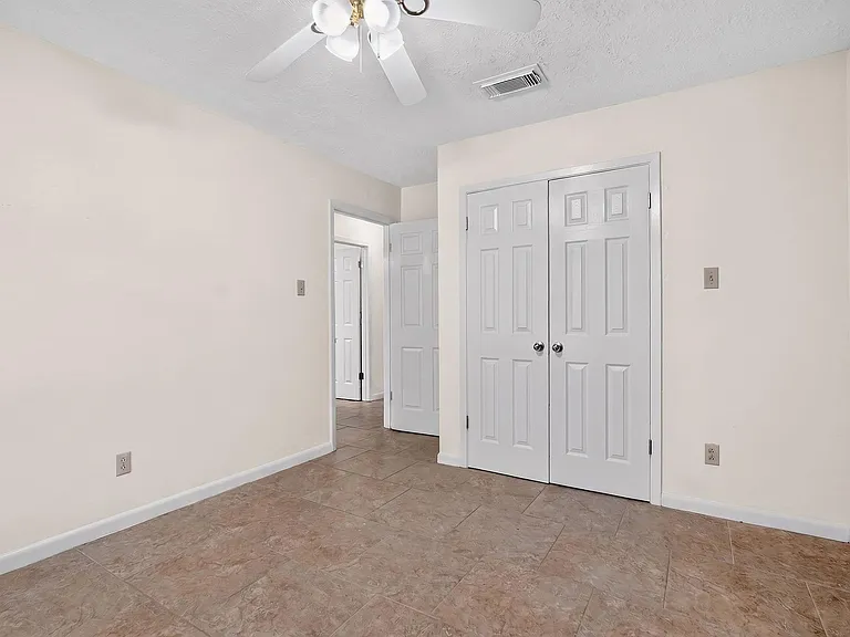 2nd front bedroom