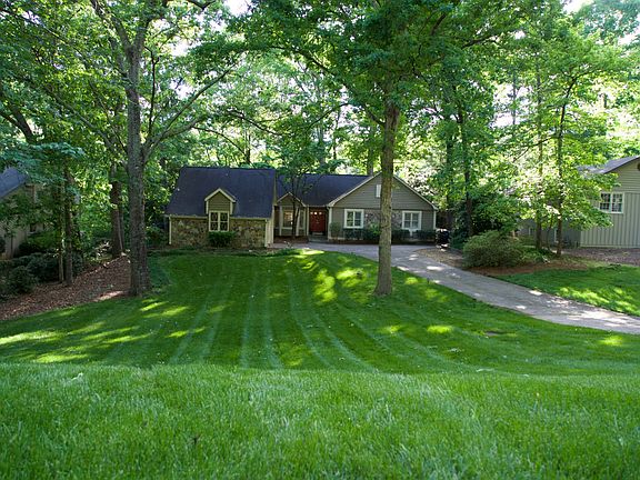 4th image of 745 Nile Dr