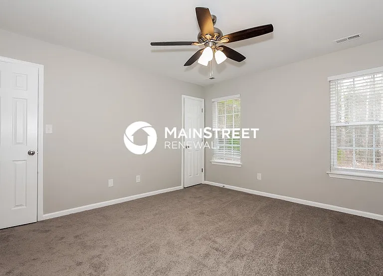 1135 Larkspur Ln — Photo 13