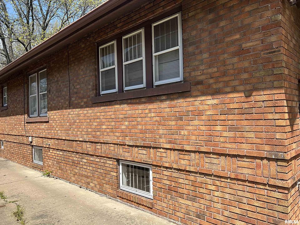 2nd image of 2409 S 6th St