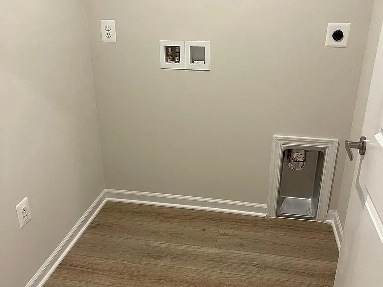 18045 South Village Dr — Photo 30