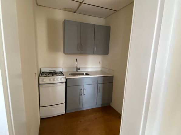 110 Grand Blvd APT 4