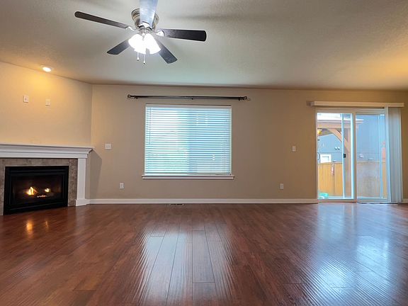 5th image of 5201 Slate Ct SE