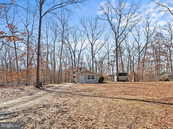 4th image of 1910 Winslow Rd