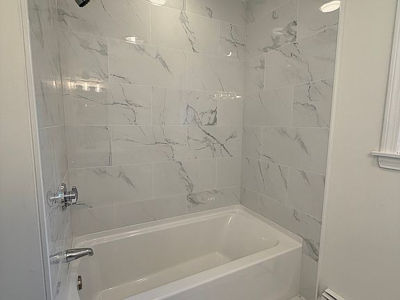 5th image of 53 Sunnyslope Ave #51