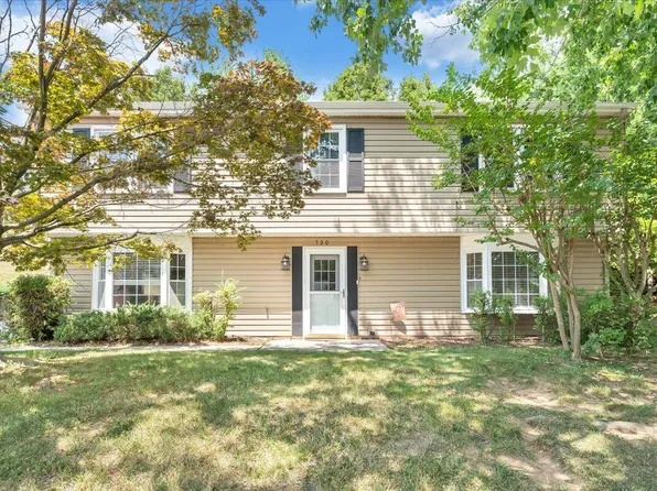 720 Bonnie Ln, Salem, VA 24153