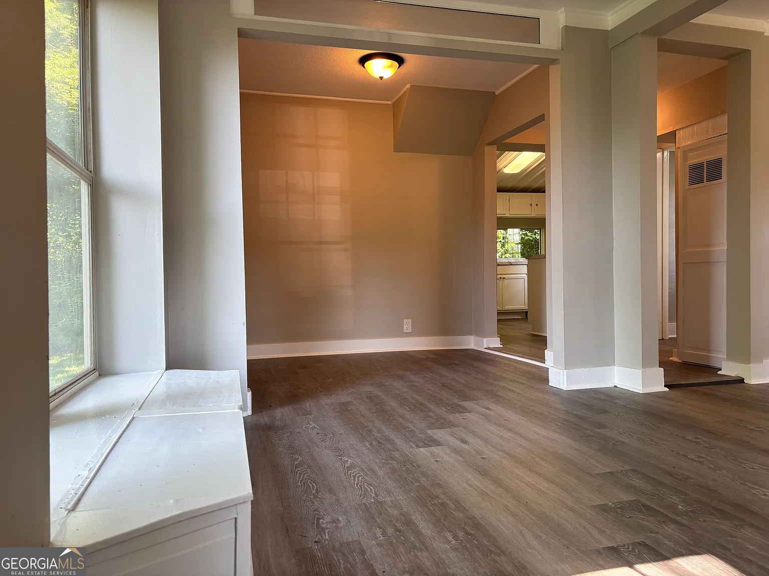 2 bed, 1.5 bath, 980 sqft, $1,400 — Photo 4