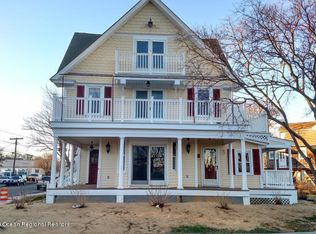 60 Bay Ave APT 3, Highlands, NJ 07732