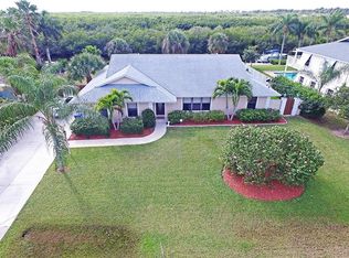 475 12th Pl SE, Vero Beach, FL 32962