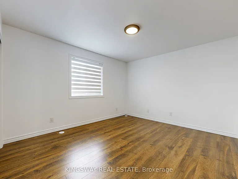 20 Glen Ross Rd — Photo 23