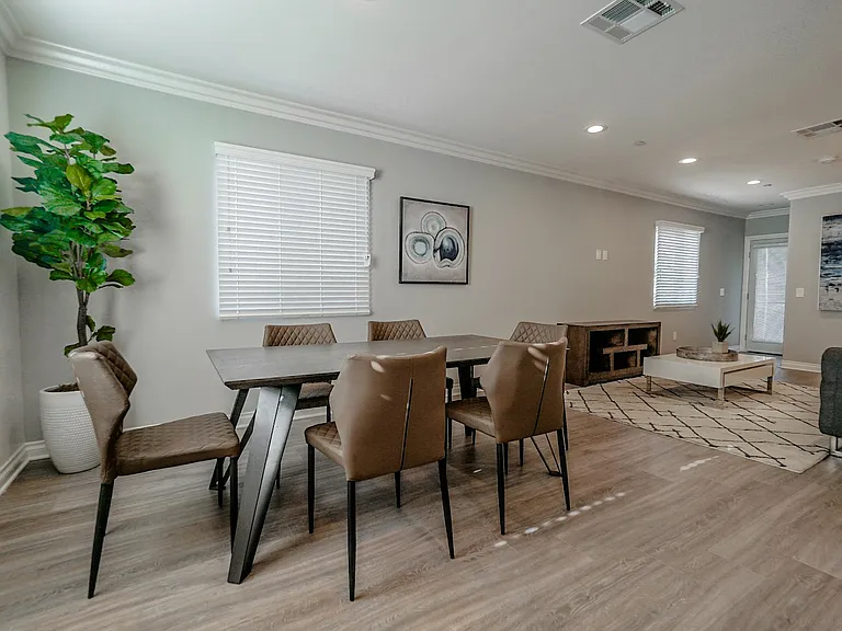 4508 Esmeralda St #1/2 — Photo 12