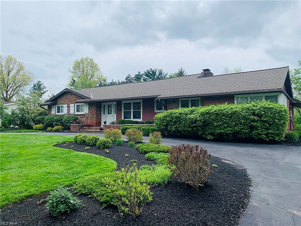 1st image of 2480 Deborah Dr
