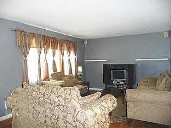 3rd image of 1817 Ormond Ave