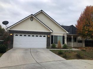 4761 W Oswego Ave, Fresno, CA 93722