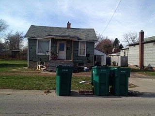 2nd image of 808 N Everett St
