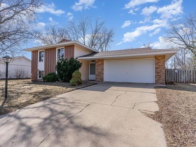 908 Cooper Ln, Apple Valley, MN, 55124