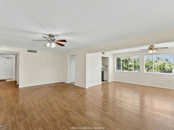 2nd image of 720 Tarpon St