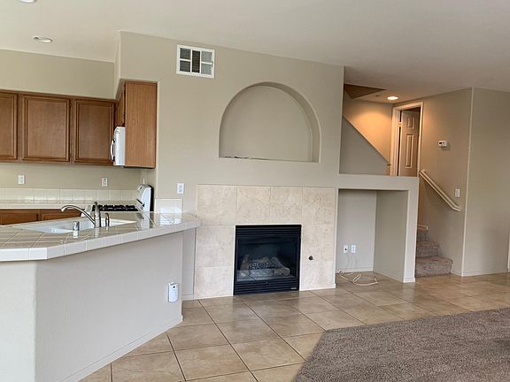 5th image of 41719 Timberwood Ave Unit 1