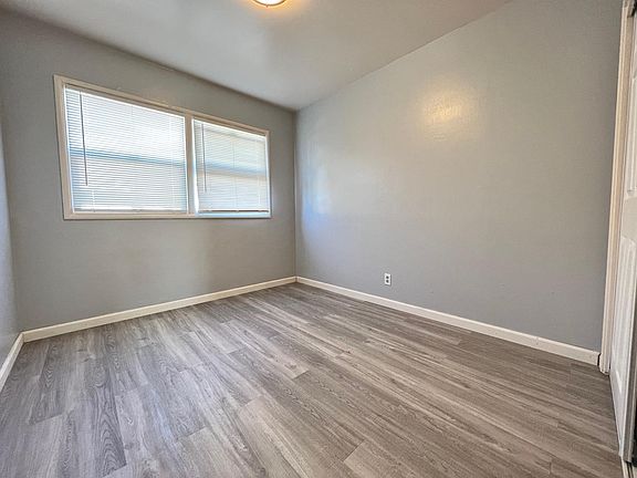 5th image of 891 Lausanne Ave