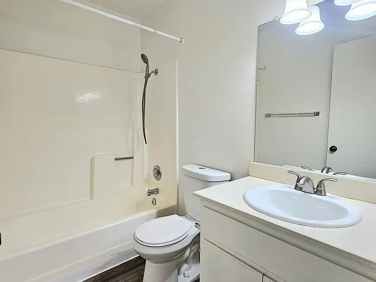 9669 Marilla Dr — Photo 15