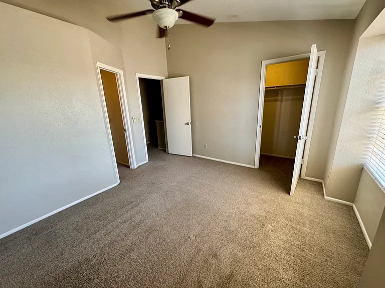 1601 N Saba St #253 — Photo 11