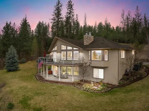 19515 N South Bank Rd, Nine Mile Falls, WA 99026