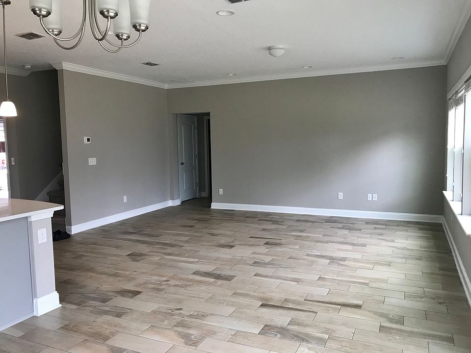 1st image of 152 Crepe Myrtle Ct