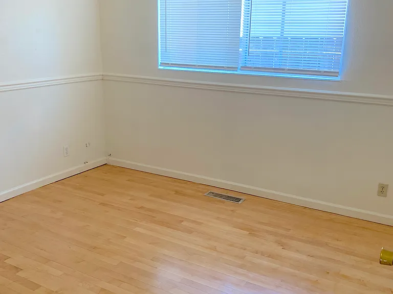 1420 Aster Dr — Photo 14
