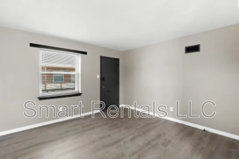 3112 Arsenal St #9 — Photo 2