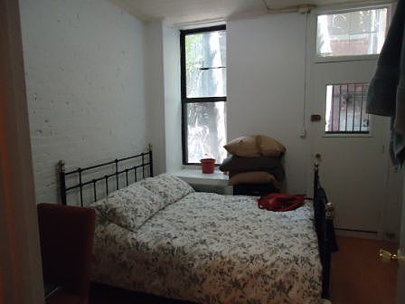 3rd image of 14 Morton St APT 3