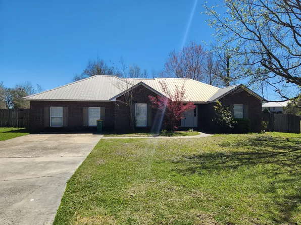 10099 Bald Eagle Dr, Biloxi, MS 39532