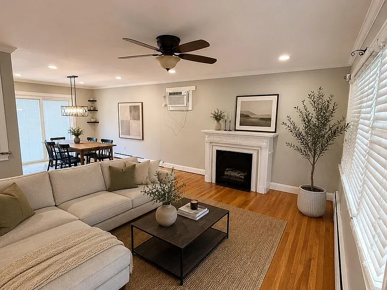601 Harmony Rd — Photo 3