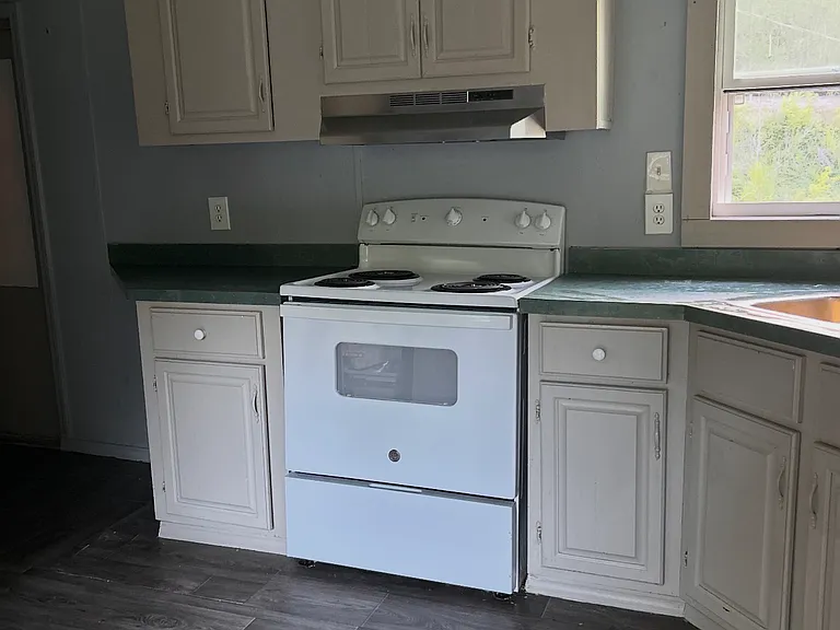 129 George Ln — Photo 8