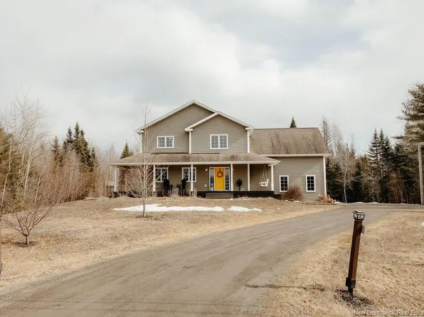 11 Armand St, Moncton, NB E1H 0C6