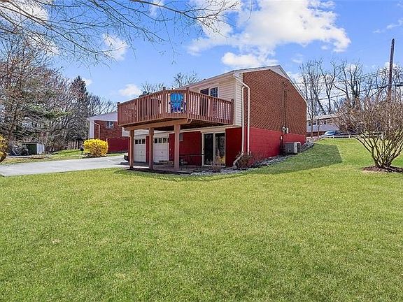 3rd image of 617 Stoneridge Dr
