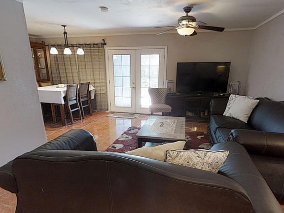 5th image of 4521 W Brown St
