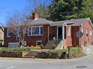 151 Mulberry St, Clyde, NC 28721