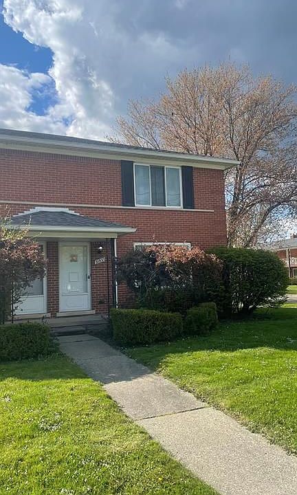 1st image of 31937 Jefferson Ave