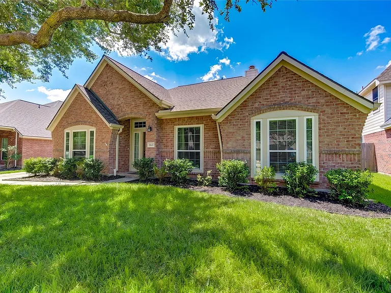 14323 Rosehill Estates Ln — Photo 2