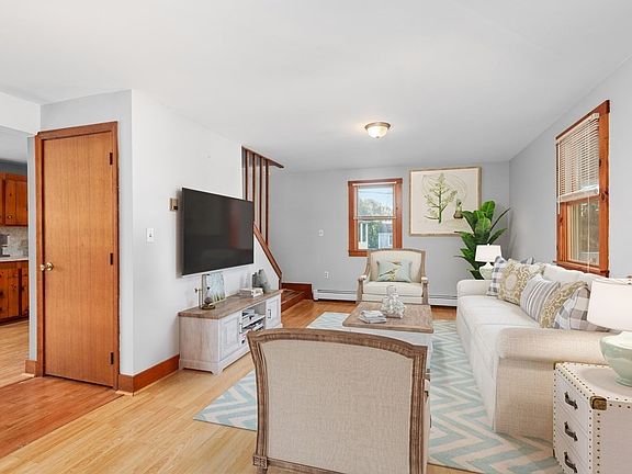 3rd image of 18 Avenue C