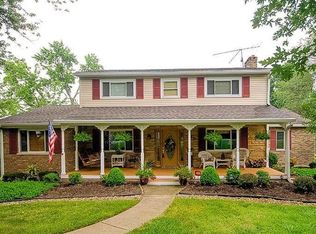 2400 Van Blaricum Rd, Cincinnati, OH 45233