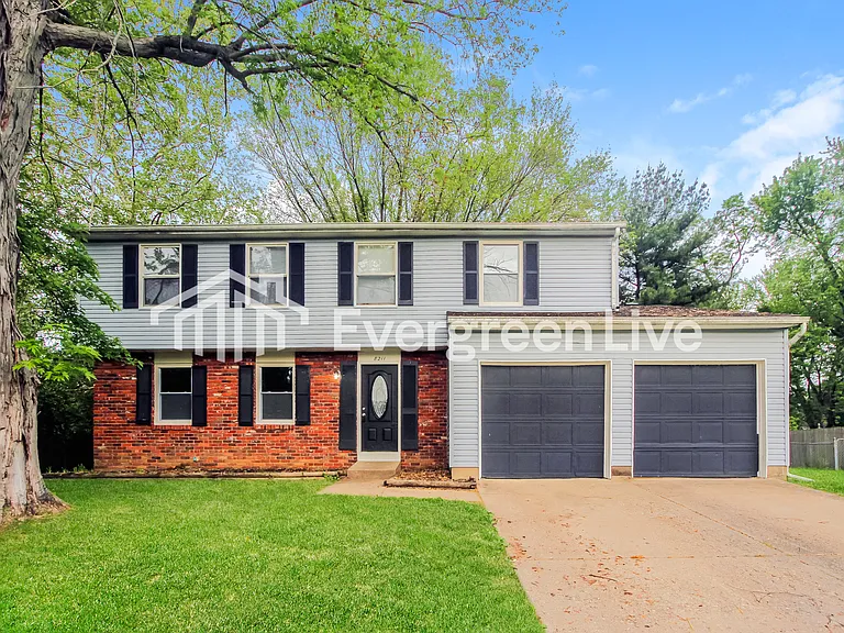 8211 Trevellian Way — Photo 1
